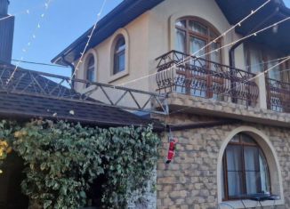 Дом на продажу, 450 м2, Краснодарский край, улица Леселидзе, 49/3