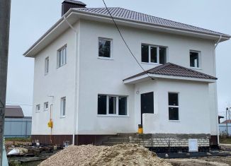 Продаю дом, 200 м2, Арзамас, улица Плотникова, 17