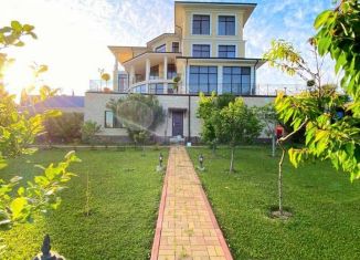 Продам дом, 1200 м2, Краснодарский край, площадь Флага