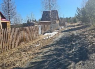 Земельный участок на продажу, 28 сот., поселок Висимо-Уткинск, Рабоче-Крестьянская улица, 44