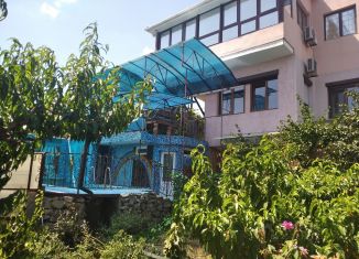 Дом на продажу, 220 м2, Алушта, Советская площадь