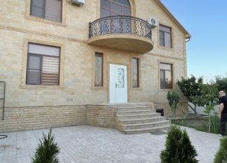 Аренда дома, 320 м2, Дагестан, улица Шеболдаева, 66В