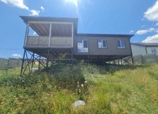 Продам дом, 190 м2, поселок городского типа Зуя