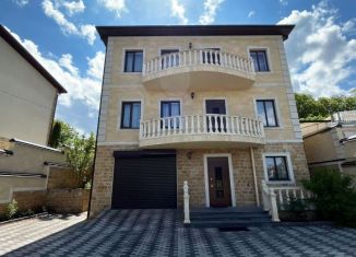 Продаю дом, 420 м2, Ставропольский край, улица Умара Алиева