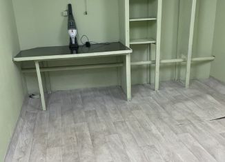 Продаю гараж, 18 м2, Тольятти, Ленинский проспект, 5А