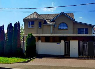 Продаю дом, 335 м2, Ставропольский край, улица Чехова, 27
