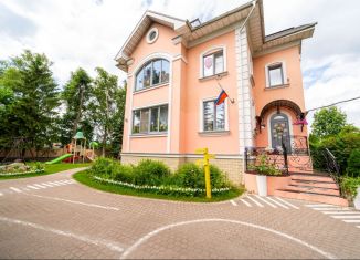 Продаю коттедж, 688.1 м2, Санкт-Петербург, Садовая улица, 2