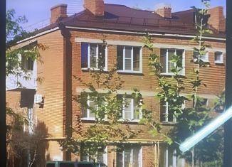 Продаю комнату, 38 м2, Краснодар, улица Щорса, 7, микрорайон Центральный