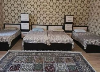 Сдам в аренду комнату, 35 м2, Избербаш, улица Матросова, 3