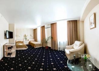Сдаю в аренду комнату, 32 м2, Энгельс, проспект Строителей, 47