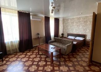 Сдается комната, 32 м2, Ставропольский край, площадь Ленина, 2