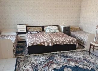 Сдаю в аренду комнату, 35 м2, Избербаш, улица Матросова, 3