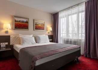 Сдам в аренду комнату, 35 м2, Чебоксары, проспект Ленина, 2