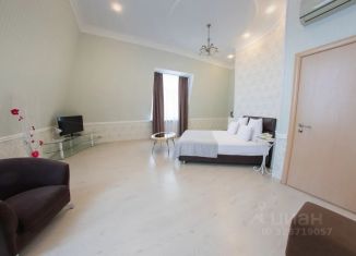 Сдам в аренду комнату, 30 м2, Энгельс, улица Пушкина, 3