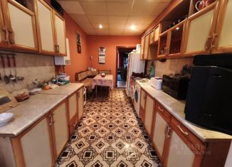 Продается трехкомнатная квартира, 96.3 м2, Уфа, Дёмский район, улица Левитана, 13