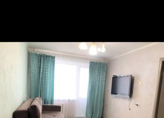 Сдача в аренду 2-комнатной квартиры, 47 м2, Тобольск, 6-й микрорайон, 10