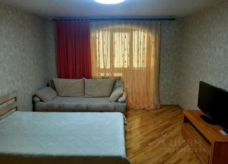 Сдаю 2-комнатную квартиру, 54 м2, Севастополь, улица Хрусталёва, 173