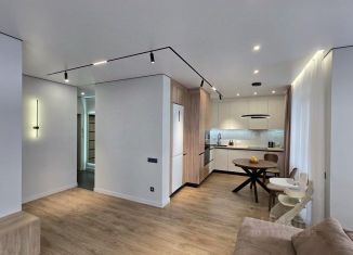 Продам 2-ком. квартиру, 60.4 м2, Уфа, улица Султанова, 28