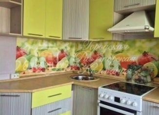 Трехкомнатная квартира на продажу, 50 м2, Иркутск, улица Баумана, 226