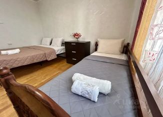 Сдам в аренду 2-комнатную квартиру, 52 м2, Калуга, площадь Мира, 2