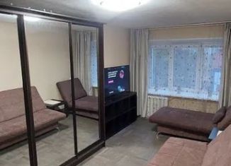 Сдам 2-ком. квартиру, 42 м2, Мурманск, улица Полярной Дивизии, 3