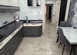 Продается четырехкомнатная квартира, 74.9 м2, Зеленодольск, улица Карла Маркса, 3