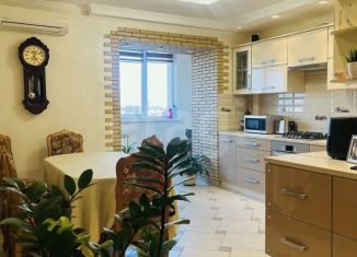 Продается 3-ком. квартира, 93 м2, Брянская область, 2-й Советский переулок, 7Б