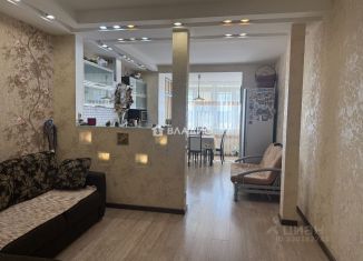 Продаю 2-ком. квартиру, 81 м2, Белгородская область, улица Щорса, 36А