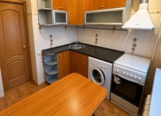 Продается 2-комнатная квартира, 44 м2, Кувандык, улица Маршала Жукова, 17А