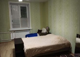 Продаю трехкомнатную квартиру, 69.4 м2, Самара, улица Строителей, 28, метро Кировская