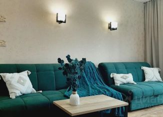 Сдаю двухкомнатную квартиру, 60 м2, Миасс, бульвар Карпова, 4