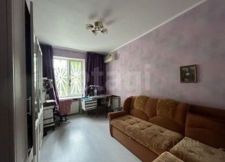 Продаю 4-ком. квартиру, 80 м2, Белгород, Западный округ, проспект Богдана Хмельницкого, 73