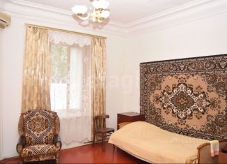 Продается двухкомнатная квартира, 55 м2, Ялта, улица Игнатенко, 2