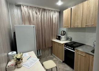 Сдаю в аренду двухкомнатную квартиру, 45 м2, Усть-Катав, 2-й микрорайон, 27