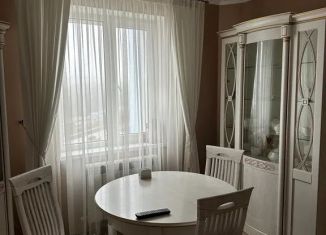 Сдам в аренду 3-ком. квартиру, 72 м2, Белгородская область, бульвар Юности, 33