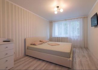 Продам 4-комнатную квартиру, 78 м2, Калининград, улица 9 Апреля, 34