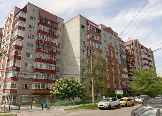 Продается трехкомнатная квартира, 119.7 м2, Курск, улица Димитрова, 52