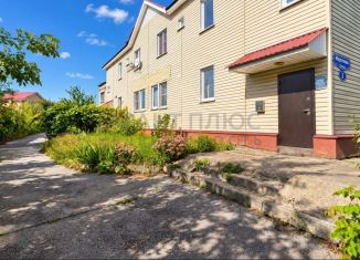 Продаю 1-комнатную квартиру, 40 м2, Липецк, улица Маргелова, 3