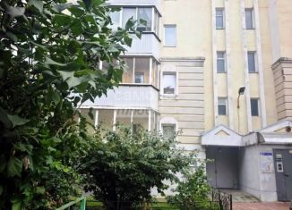 Продажа 3-ком. квартиры, 81 м2, Липецкая область, улица 8 Марта, 20к4