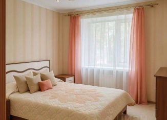 Сдается трехкомнатная квартира, 74 м2, Бузулук, 4-й микрорайон, 41А