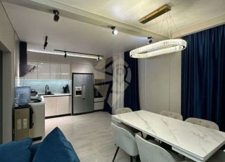 Продам 4-ком. квартиру, 115 м2, Старый Оскол, микрорайон Степной, 9