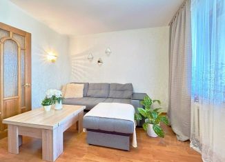 Сдаю 3-ком. квартиру, 65 м2, Балаково, проспект Героев, 3А
