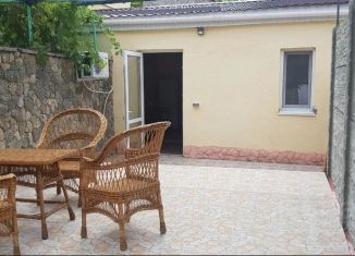 Сдается дом, 40 м2, Евпатория, улица Урицкого, 4