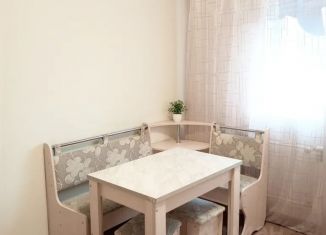 Сдам в аренду 1-ком. квартиру, 39 м2, Иркутск, микрорайон Крылатый, 24/2