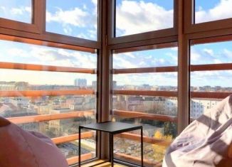 Сдаю однокомнатную квартиру, 45 м2, Калининград, улица 9 Апреля, 88А