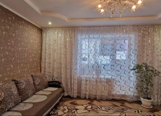 Продаю трехкомнатную квартиру, 63.7 м2, Кемеровская область, 8-й квартал, 9