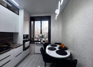 2-комнатная квартира на продажу, 61 м2, Иркутская область, улица Карла Маркса, 29/13
