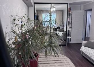 Сдается трехкомнатная квартира, 69 м2, Байкальск, микрорайон Гагарина, 197