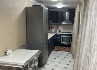 Продается 2-ком. квартира, 46 м2, Белгород, улица Маяковского, 18, Восточный округ