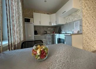 Сдам в аренду однокомнатную квартиру, 32 м2, Сорочинск, улица 8 Марта, 3